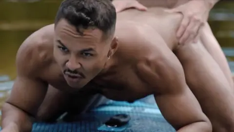 Mexican hunks fuck by the side of the river in excellent gay outdoor romance